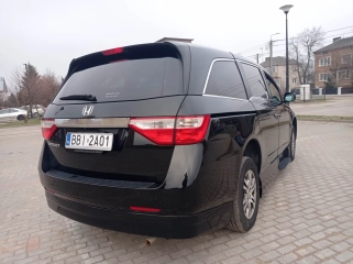 Honda Odyssey EXL 3.5 przystosowana do przewozu osoby niepełnosprawnej na wózku