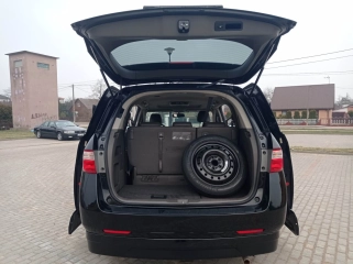 Honda Odyssey EXL 3.5 przystosowana do przewozu osoby niepełnosprawnej na wózku