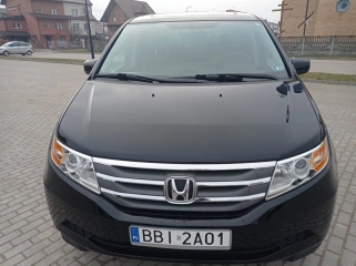 Honda Odyssey EXL 3.5 przystosowana do przewozu osoby niepełnosprawnej na wózku