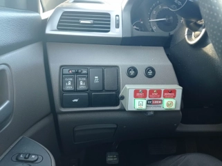 Honda Odyssey EXL 3.5 przystosowana do przewozu osoby niepełnosprawnej na wózku