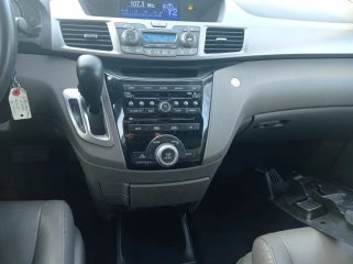 Honda Odyssey EXL 3.5 przystosowana do przewozu osoby niepełnosprawnej na wózku