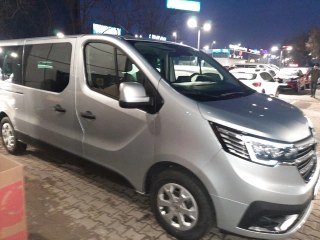 RENAULT TRAFIC 9-osobowy, 2023 rok przewóz osób niepełnosprawnych, 2.0 150 koni Salon PL gwarancja 