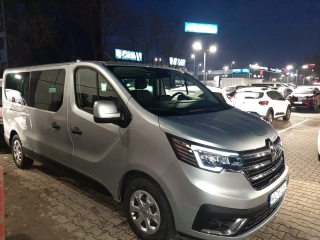 RENAULT TRAFIC 9-osobowy, 2023 rok przewóz osób niepełnosprawnych, 2.0 150 koni Salon PL gwarancja 