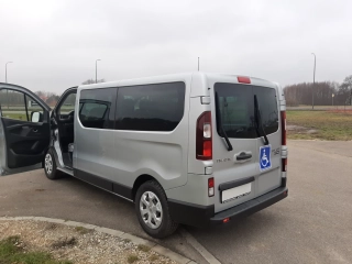 RENAULT TRAFIC 9-osobowy, 2023 rok przewóz osób niepełnosprawnych, 2.0 150 koni Salon PL gwarancja 