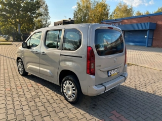 OPEL COMBO LIFE do przewozu niepełnosprawnych na wózku / wózku elektrycznym