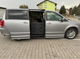 SAMOCHÓD DLA NIEPEŁNOSPRAWNYCH 