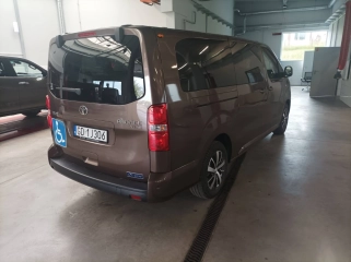 Toyota Proace Verso 2.0 D4-D Long Family