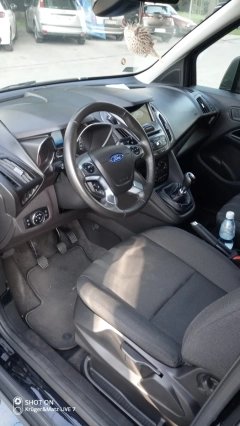 Ford Transit Connect dla inwalidy