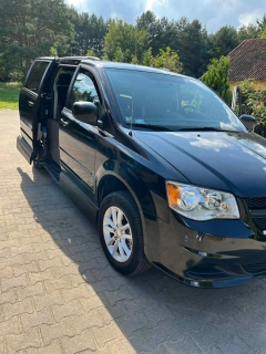Dodge Grand Caravan przystosowany do przewozu osób niepełnosprawych