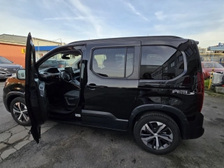 Peugeot   Rok produkcji 2024 / ODSTĄPIE LEASING - ODSTĘPNE w wysokości 30000,00 zł brutto (Faktura Vat) .-POZOSTAŁO DO SPŁATY NETTO 76298,97MZŁ 