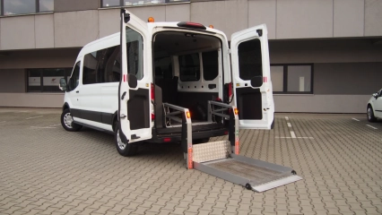 9 osobowy* Winda AMF 400kg* PDCx2* EURO-6* FakturaV-M* BEZWYPADKOWY* Zdrowy Egzemplarz - Gotowy do Pracy!