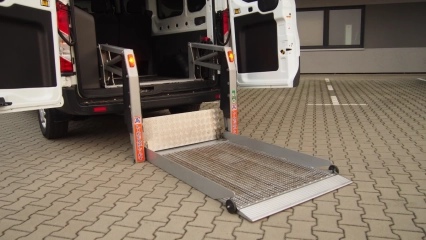 9 osobowy* Winda AMF 400kg* PDCx2* EURO-6* FakturaV-M* BEZWYPADKOWY* Zdrowy Egzemplarz - Gotowy do Pracy!