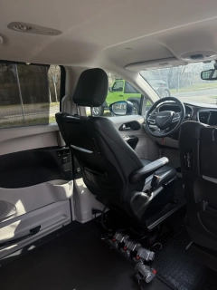 Chrysler Pacifica Limited 2018 – BraunAbility-auto dla osób niepełnosprawnych