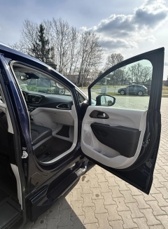 Chrysler Pacifica Limited 2018 – BraunAbility-auto dla osób niepełnosprawnych