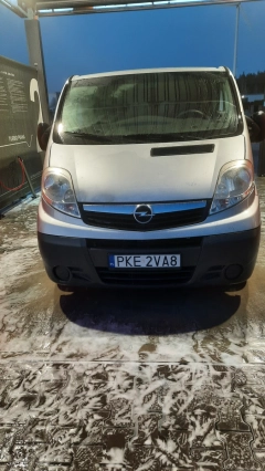 Opel Vivaro do przewozu osób niepełnosprawnych 