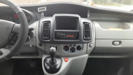 Opel Vivaro do przewozu osób niepełnosprawnych 