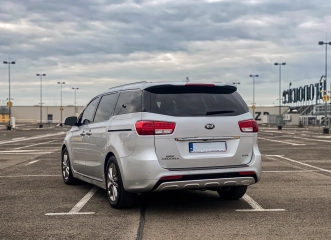 KIA CArnival/ najbogatsza wersja LIMITED/ automat/ winda dla niepełnosprawnych/ szyberdach