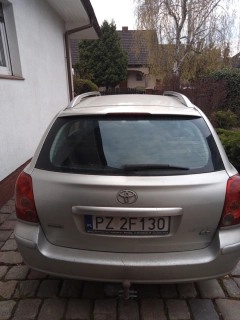 Toyota AVENSIS  Samochód przystosowany dla potrzeb inwalidy