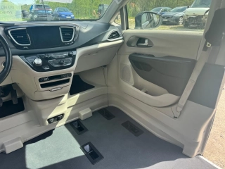 CHRYSLER PACIFICA