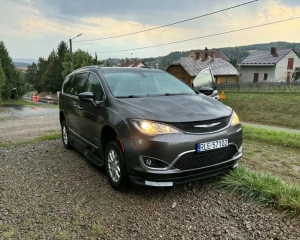 Chrysler Pacifica 