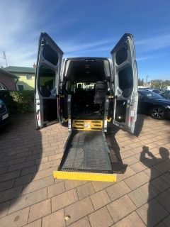 Ford Transit Custom-Do przewozu osób niepełnosprawnych